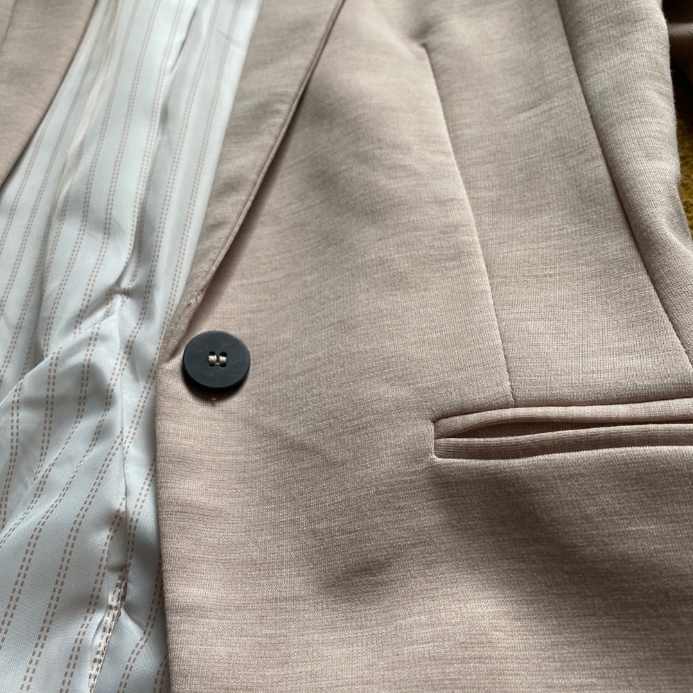 H&M blazer - Picture 2 of 5